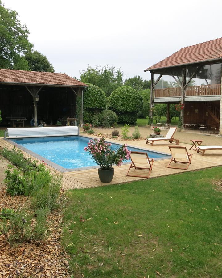 Les Jardins De Lily Hotel Saint-Leonard-de-Noblat Exterior photo